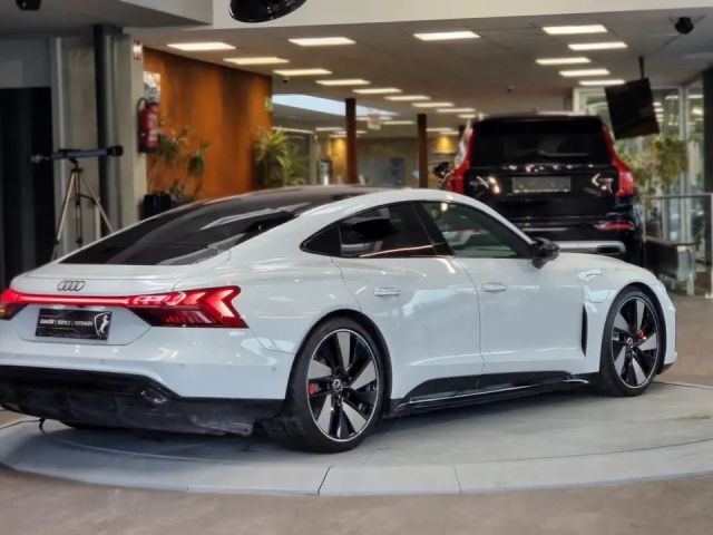 Audi e-tron GT e-tron GT Aut. *Glasdach*Virtual-Cockpit*Head-up*3