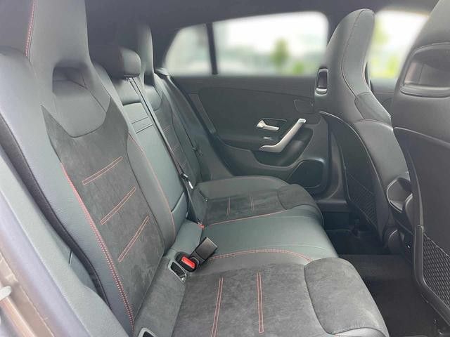 Mercedes-Benz CLA 180 AMG Line Shooting Brake