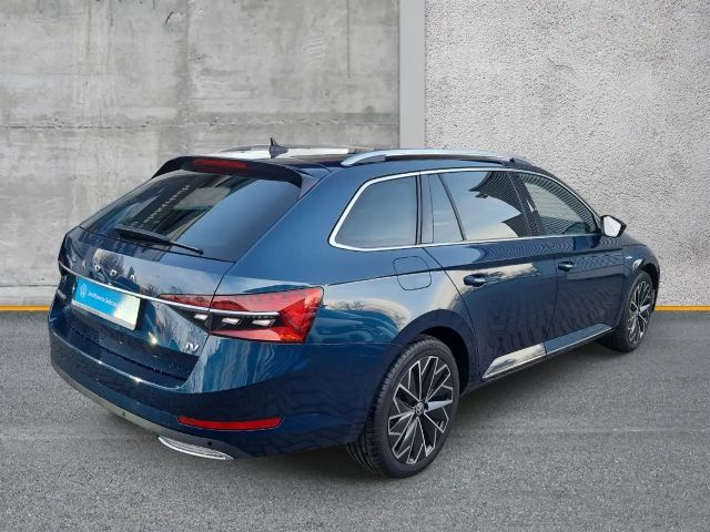 Skoda Superb Combi iV