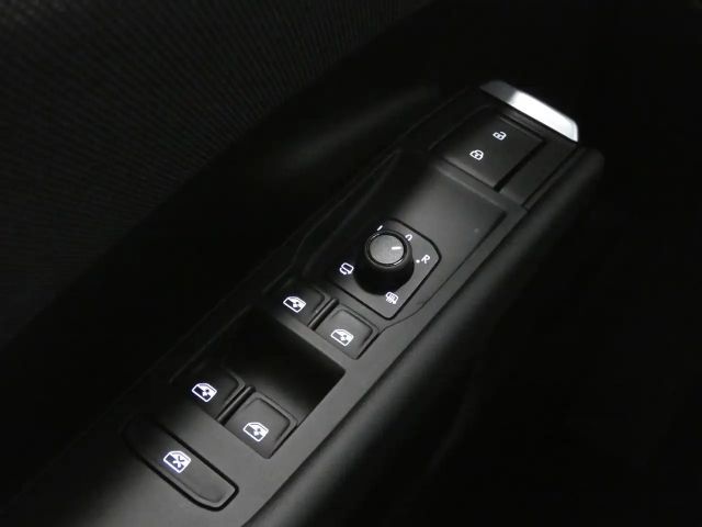 Volkswagen T-Roc 1.5 eTSI DSG Life Plus