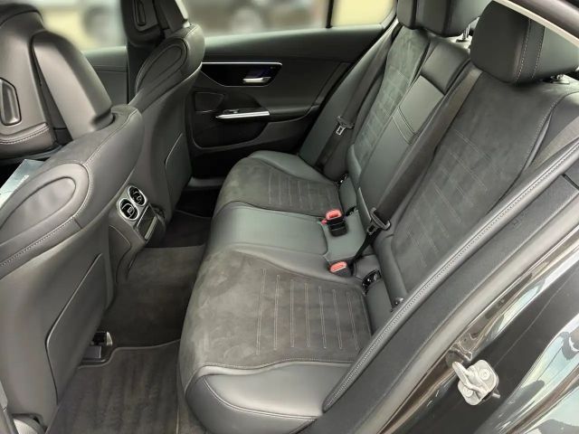 Mercedes-Benz C 180 AMG Line Sedan