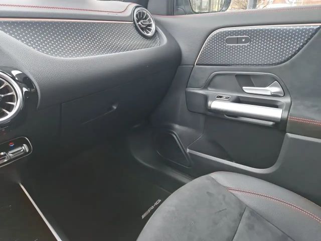 Mercedes-Benz EQA 350 4MATIC AMG Line