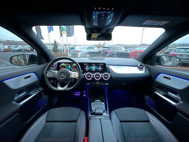 Mercedes-Benz GLA 200 AMG Line