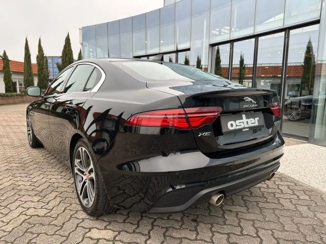 Jaguar XE P250 S