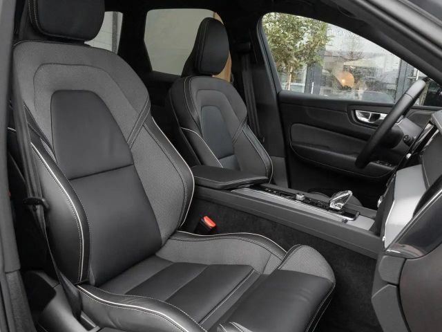 Volvo XC60 AWD Dark Recharge Ultimate