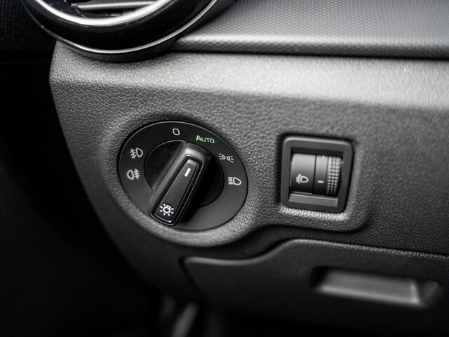 Skoda Fabia 1.0 MPI LED LM PDC SHZ SpurH