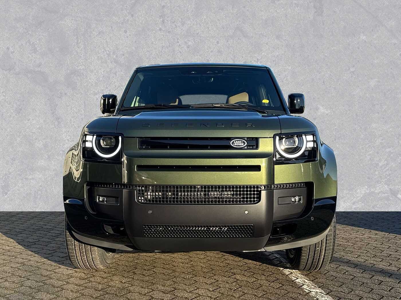 Land Rover Defender 110