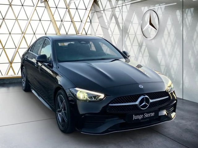 Mercedes-Benz C 220 AMG Line C 220 d Sedan