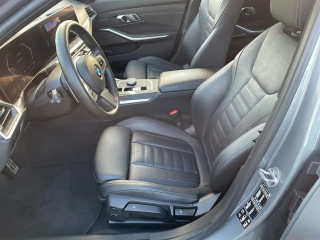 BMW 330 330i M-Sport Touring xDrive