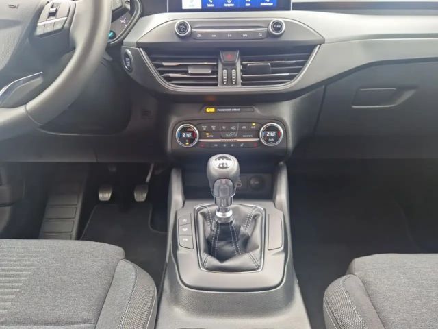 Ford Focus Active EcoBoost Style Wagon