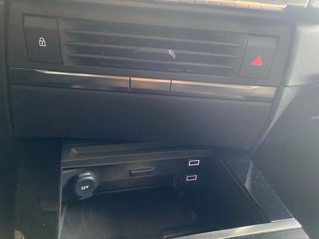 Opel Astra Business Elegance