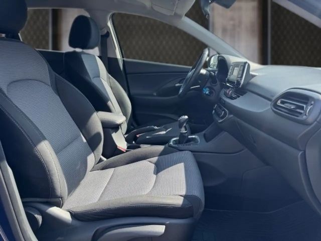 Hyundai i30 1,5 DPI GL