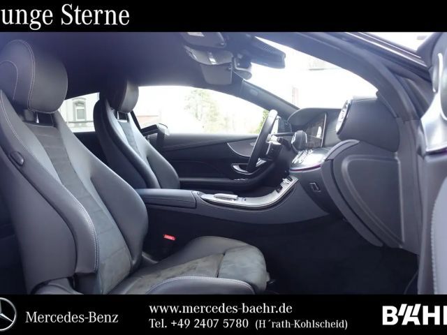 Mercedes-Benz E 220 AMG Line Coupé E 220 d