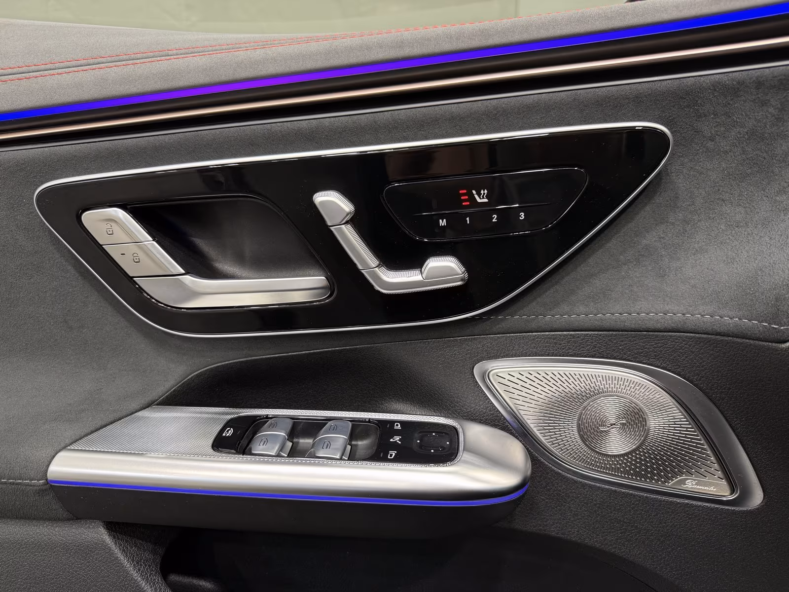 Mercedes-Benz EQE 300 AMG Line Premium Sedan