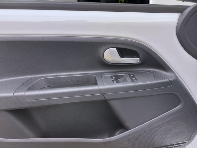 Volkswagen e-up! Move Move up!