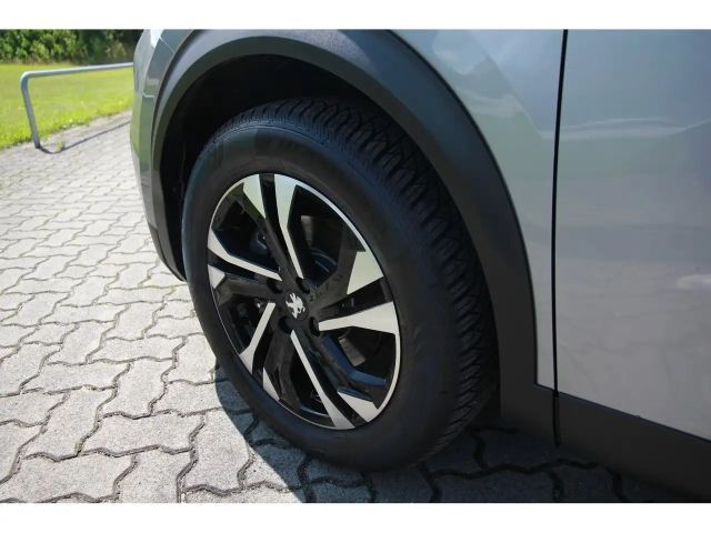 Peugeot E-2008 Allure Pack