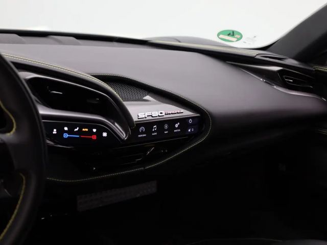 Ferrari SF90 Stradale