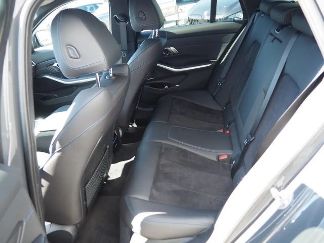 BMW 320 320d Touring xDrive