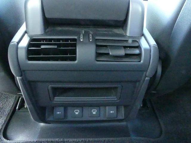 Land Rover Defender 90 AWD D200 S