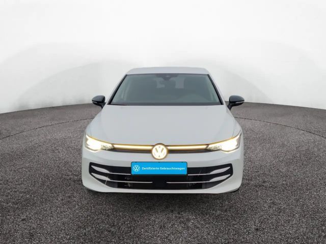 Volkswagen Golf 1.5 eTSI DSG Golf VIII