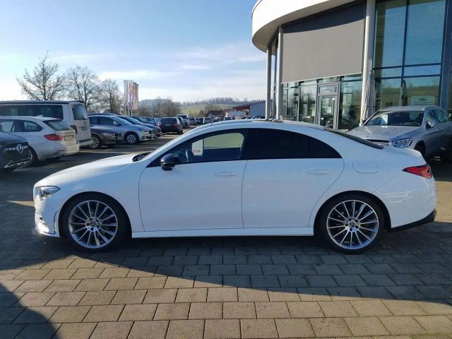 Mercedes-Benz CLA 200 AMG Line Coupé