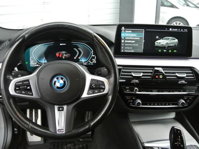 BMW 530 530e M-Sport Sedan xDrive