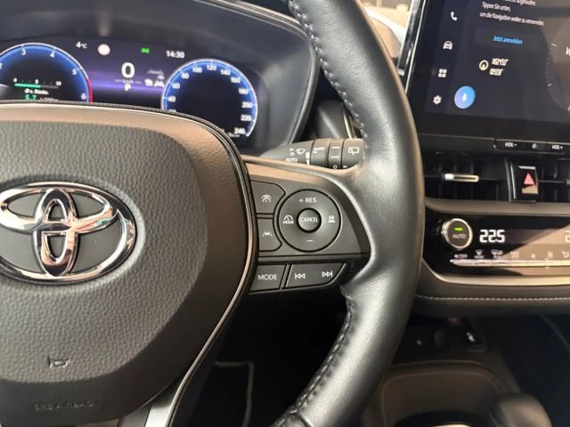 Toyota Corolla Hybride Team D