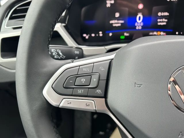 Volkswagen Touran 1.5 TSI DSG R-Line