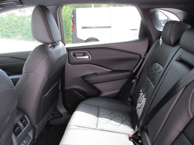 Nissan Qashqai DIG-T Tekna