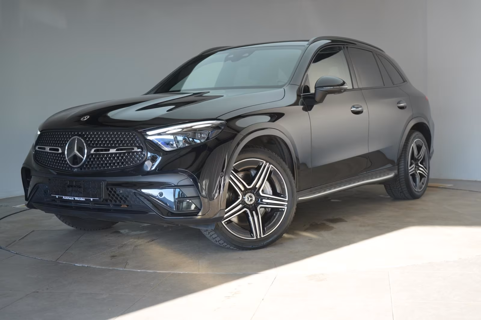 Mercedes-Benz GLC 300 4MATIC AMG Line