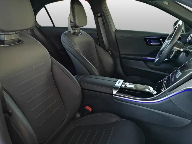 Mercedes-Benz C 180 AMG Line Sedan