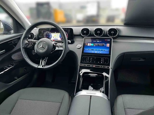 Mercedes-Benz C 200 AVANTGARDE C 200 d Estate