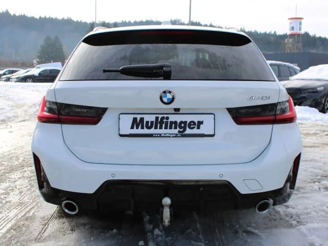 BMW 320 320i M-Sport Touring