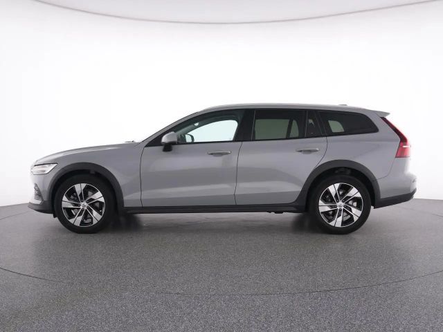 Volvo V60 Cross Country AWD Plus