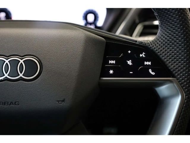 Audi Q4 e-tron S-Line