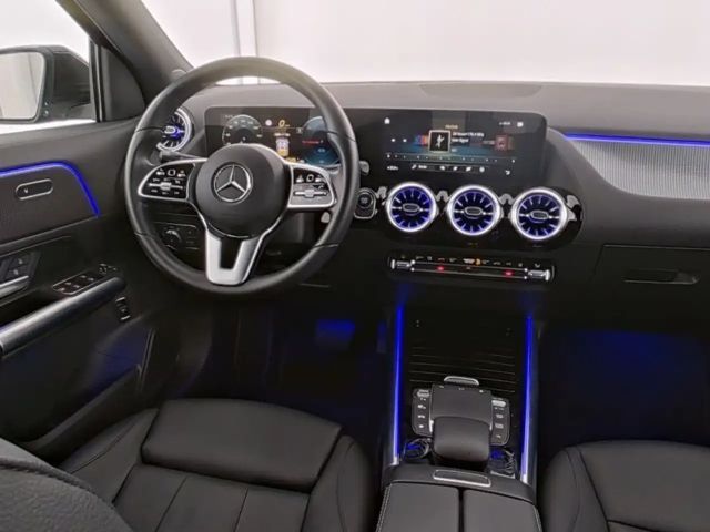 Mercedes-Benz EQA 300 4MATIC Advanced