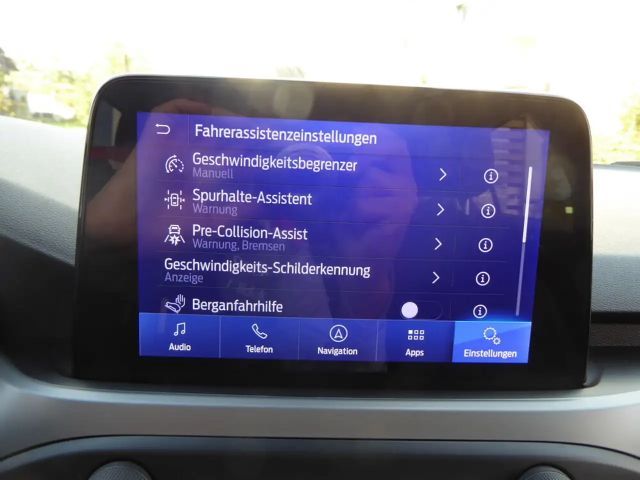 Ford Focus Traveller 1,5 EcoBlue *LED*NAVI*PDC*