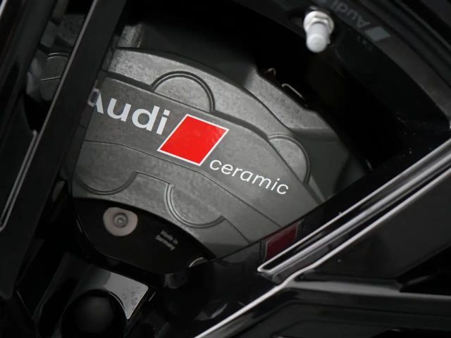 Audi RS6 305KMH LASER PANO RAUTE KERAMIK LUFT NAVI