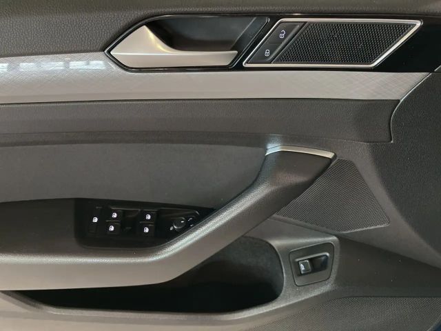 Volkswagen Passat 2.0 TDI Business DSG Variant