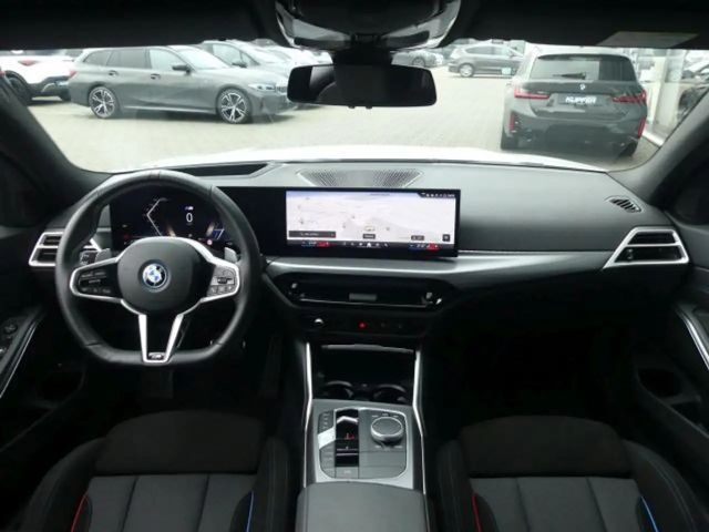 BMW 330 330e Touring xDrive