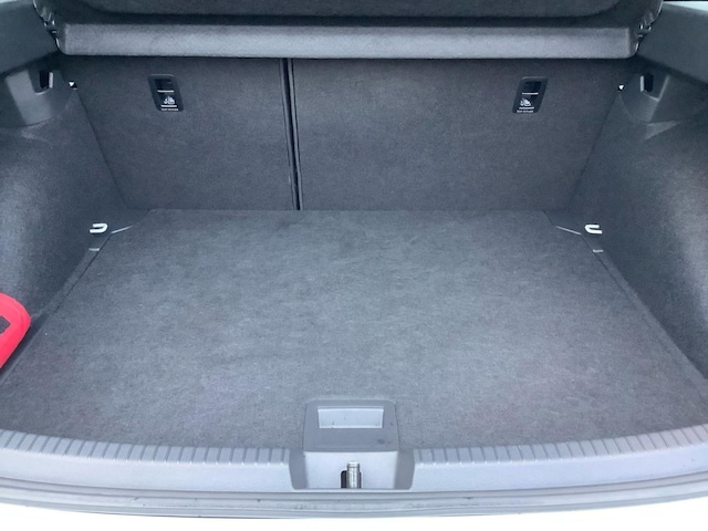 Volkswagen Taigo 1.0 TSI DSG R-Line