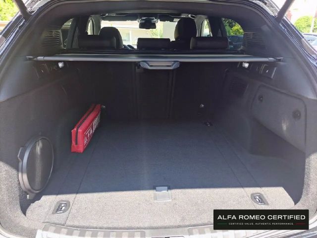 Alfa Romeo Stelvio AT8 Q4 Turbo Veloce