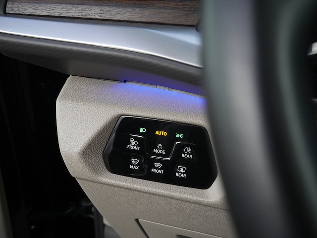 Volkswagen Multivan 2.0 TDI Style T7