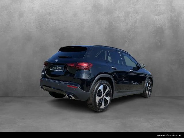 Mercedes-Benz GLA 180 Progressive