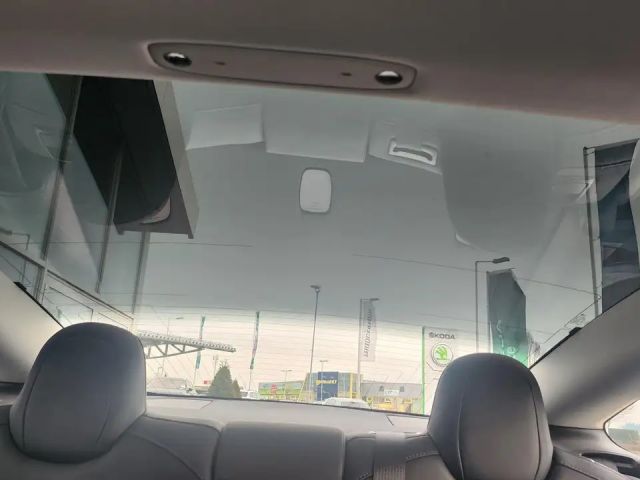 Tesla Model 3 AWD Long Range