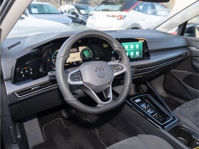 Volkswagen Golf Style