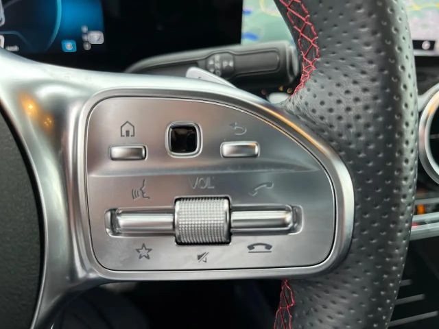 Mercedes-Benz GLA 200 AMG Line Guard