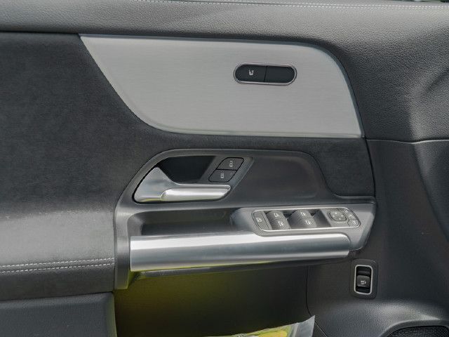 Mercedes-Benz GLA 250 4MATIC