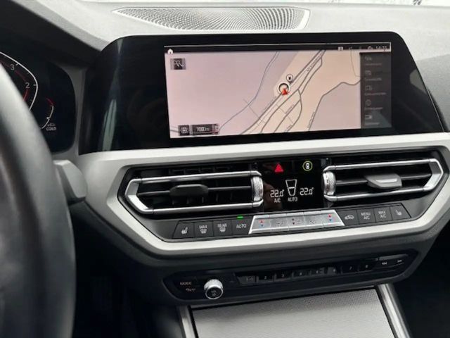 BMW 330 330d Advantage pakket xDrive