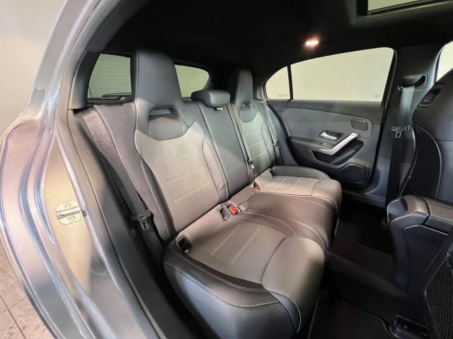 Mercedes-Benz A 250 A 250 e AMG Line